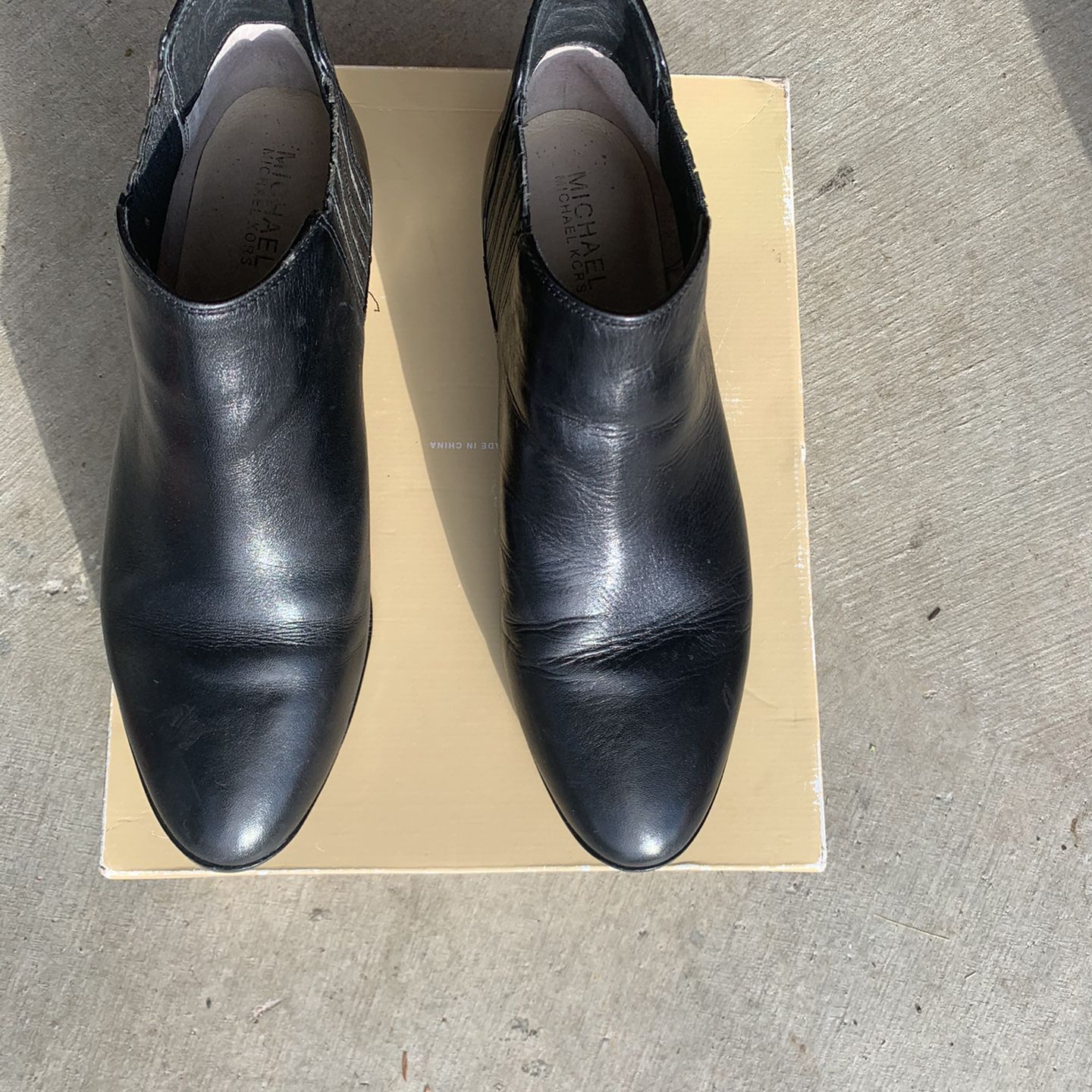 Michael Kors Women Booties Size 9- Almost New
