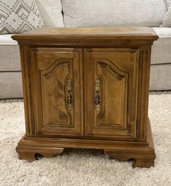 Solid Wood Side/End Table