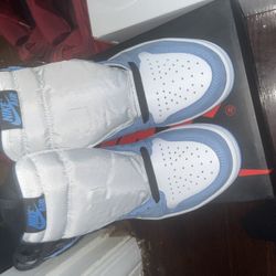 Jordan 1 university Blue