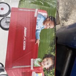 Radio Flyer Red Wagon