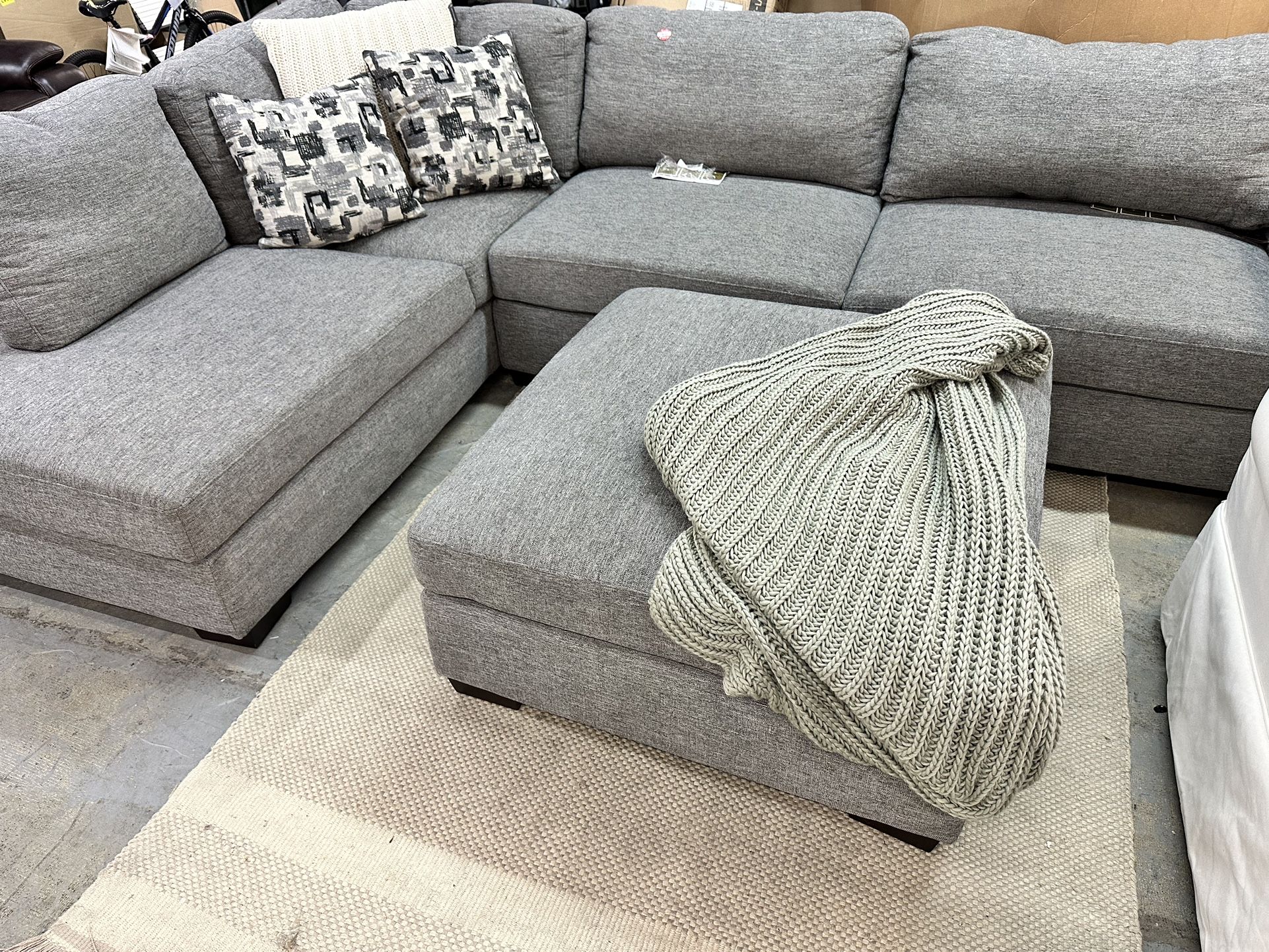 Sectional Sofa With Ottoman