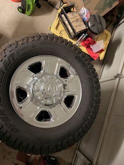 Dodge 2500 wheels and tires