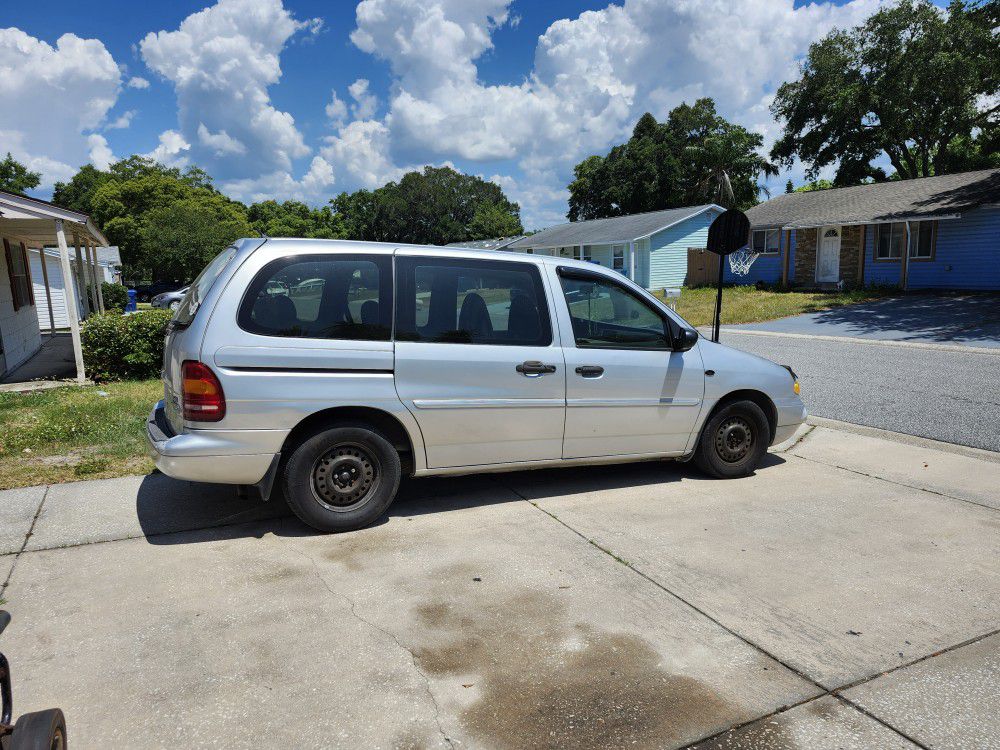 1998 Ford Windstar