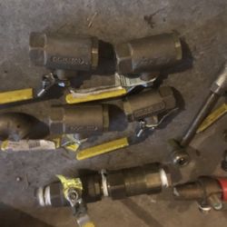 Assorted Brass Ball Valve’s And LP Fill 