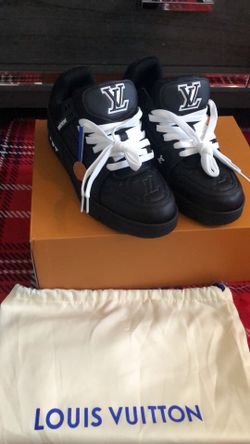 New Louis Vuitton Black & White Shoe Size 8 Men