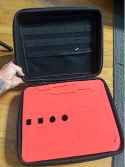 Switch 2 carrying case.