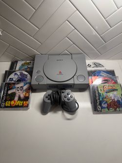 Sony PlayStation 1 PS1 with games