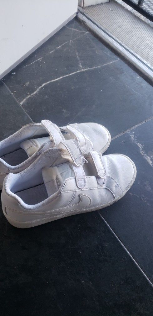 Nike Shoe