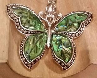 BUTTERFLY NECKLACE JEWELRY