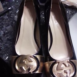 Black Heel Gold Emblum 