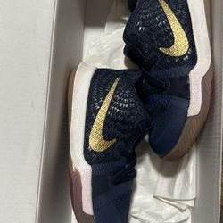 Nike Kyrie 