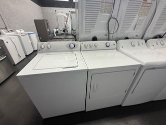 Ge Washer and Dryer set “27 ( Lavadora y secadora )