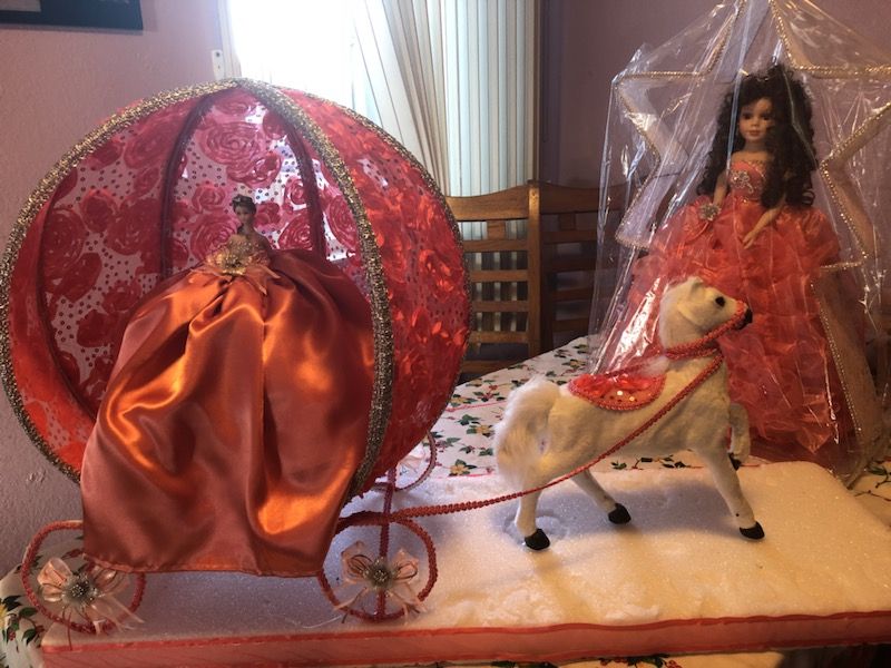 Quinceañera articles sweet 16,Muñeca, Brindis, Caja para tarjetas de regalo,Pala y cuchillo, Álbum de fotos, Carroza caballo y muñeca, y Ramo