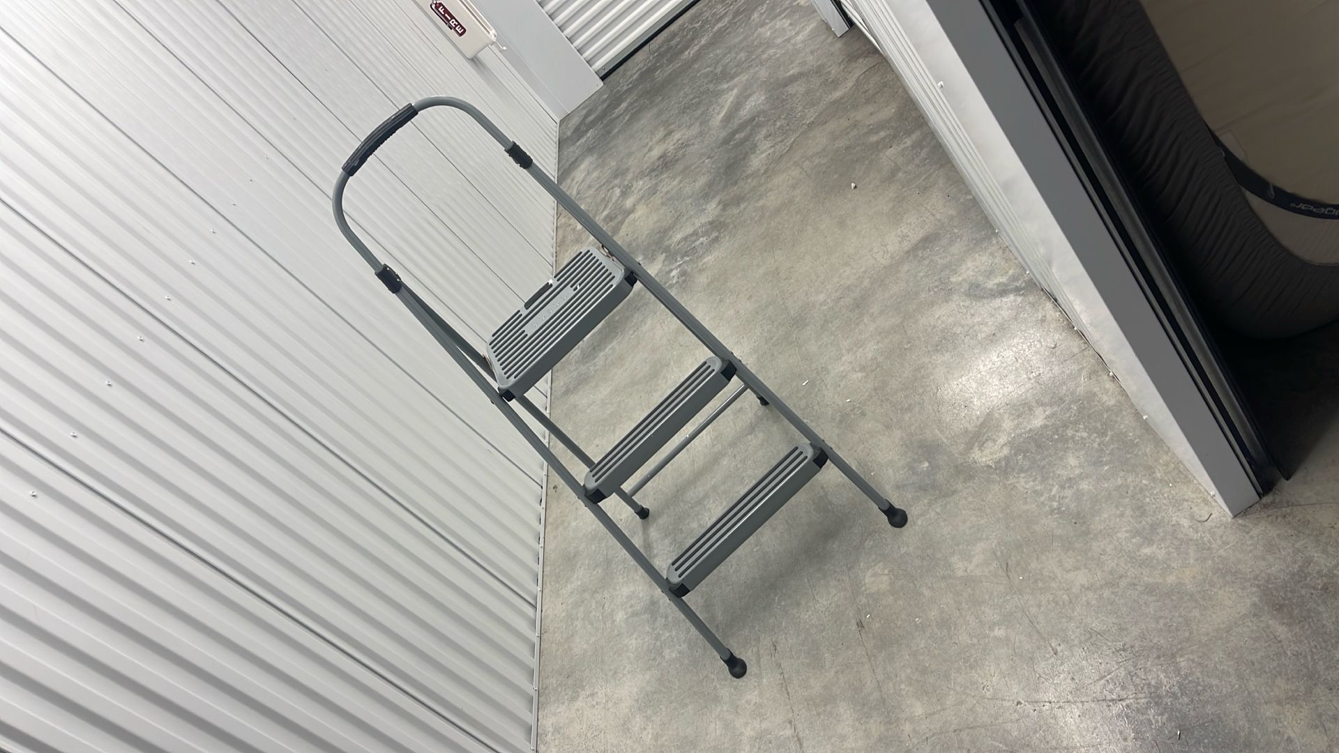 Cosco 3-Step Folding Step Stool β Sturdy, Reliable & Ready to Use!