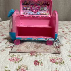 Shopkins Cuite Cars parking 