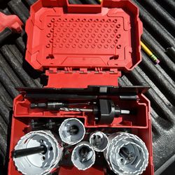 13 Piece Hole saw kit 