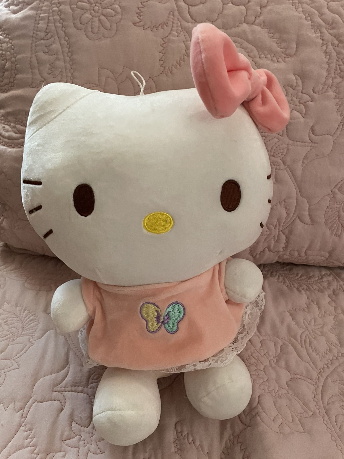 Hello Kitty Plushie