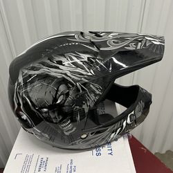 Vampire MC Mx Motocross Motorcycle Helmet Size M Medium 