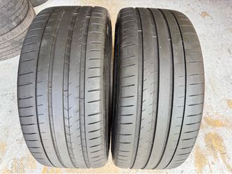 Two Tires 285/40/22 Michelin Pilot Sport 4S with 80-85% Left Like new pair Mercedes GLE
