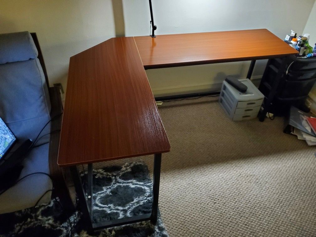 L-Shaped Desk Coner Computer Desk Wood &Metal
