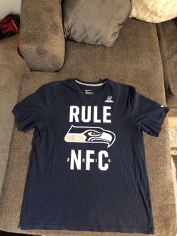 Seahawks shirt XL (fits like a large)