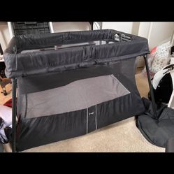 Baby Bjorn Travel Crib Light