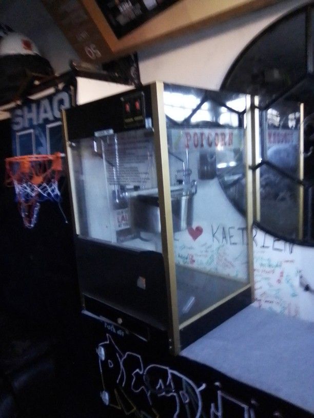 Popcorn Machine