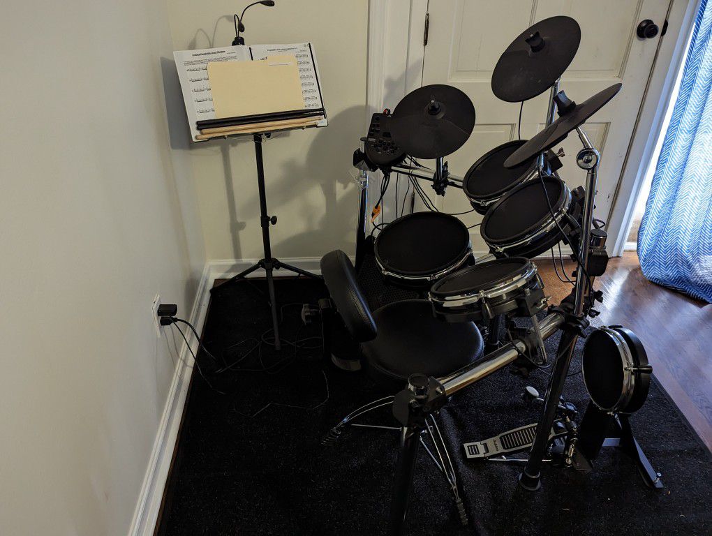 Electronic Drum Set W/ Monitor And Seat