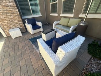 White Wicker Outdoor Patio Furniture Set