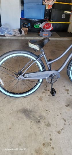 26" Beach Cruiser In Excellent Condition Ready To Ride Firm Price