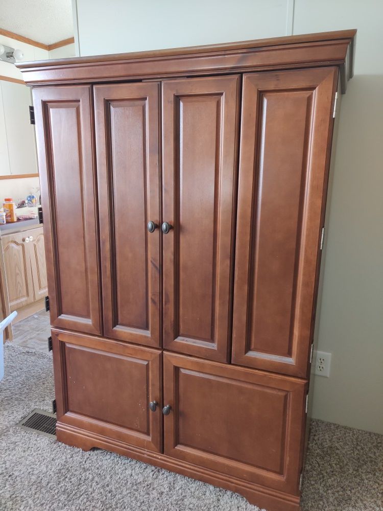 Entertainment center (PU Only)(Pending)