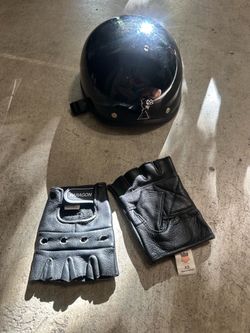 Motorcycle Skid Lid  XS & fingerless gloves extra small