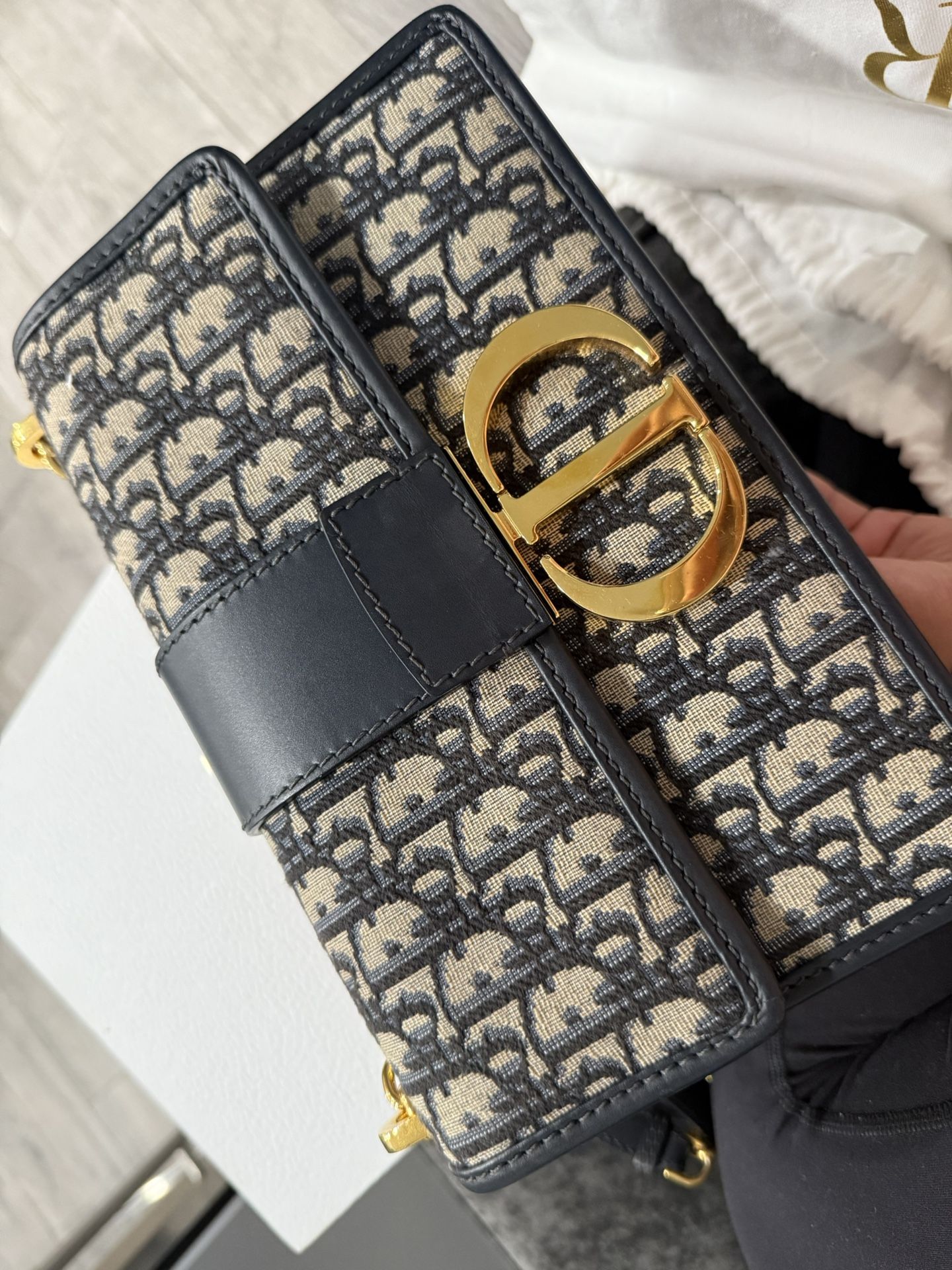 Dior 30 Montaigne Large Purse 