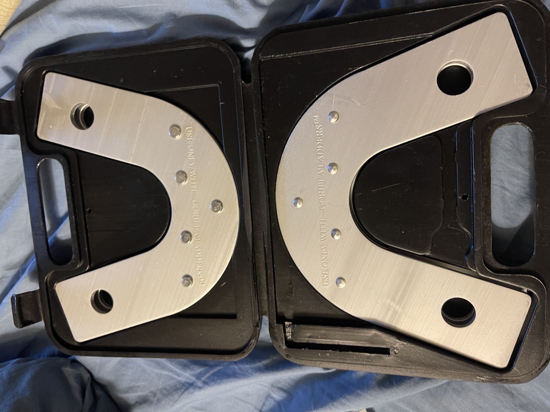 New New, Gorilla Hinge Ladder Locks With Case