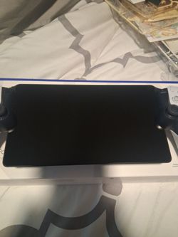 Playstation portal in great condition   2 months old