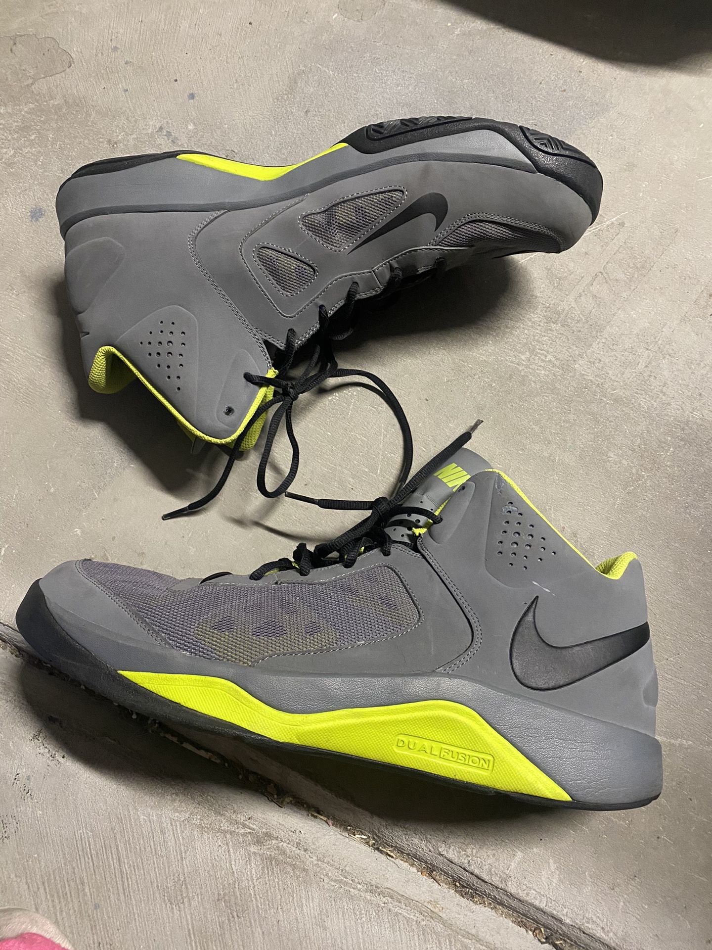 Nike Air Hyperposite Basketball Shoes 