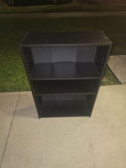 3 shelf black book case