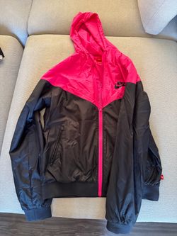 Nike women windbreaker‼️ size L