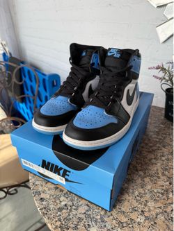 Air Jordan 1 High OG - UNC Toe -Size 9