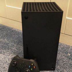 Xbox Series X With Controler 
