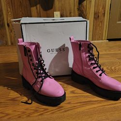 Woman's Guess Boots Size Medium