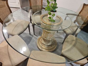 Elegant Glass Dining Table with 6 Chairs