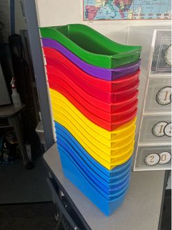 18 book bins