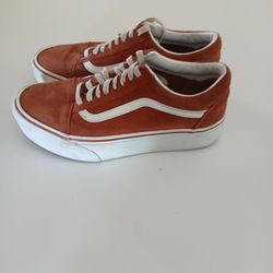 Suade Womens Platform Vans  Size 9