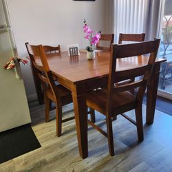 Dinning Table