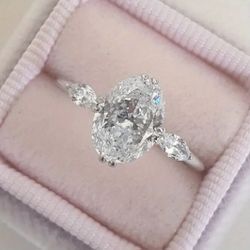 Silver Plated 4 Prong Setting Oval Cut White Sapphire Rings For Women Engagement