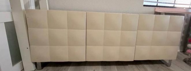 Modern entertainment console