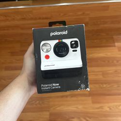 Polaroid Now Generation 2 i-Type Instant Camera with Autofocus 2