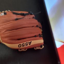 Wilson Base Ball Glove