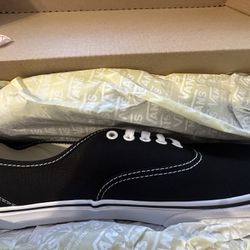 VANS Authentic Black Shoes